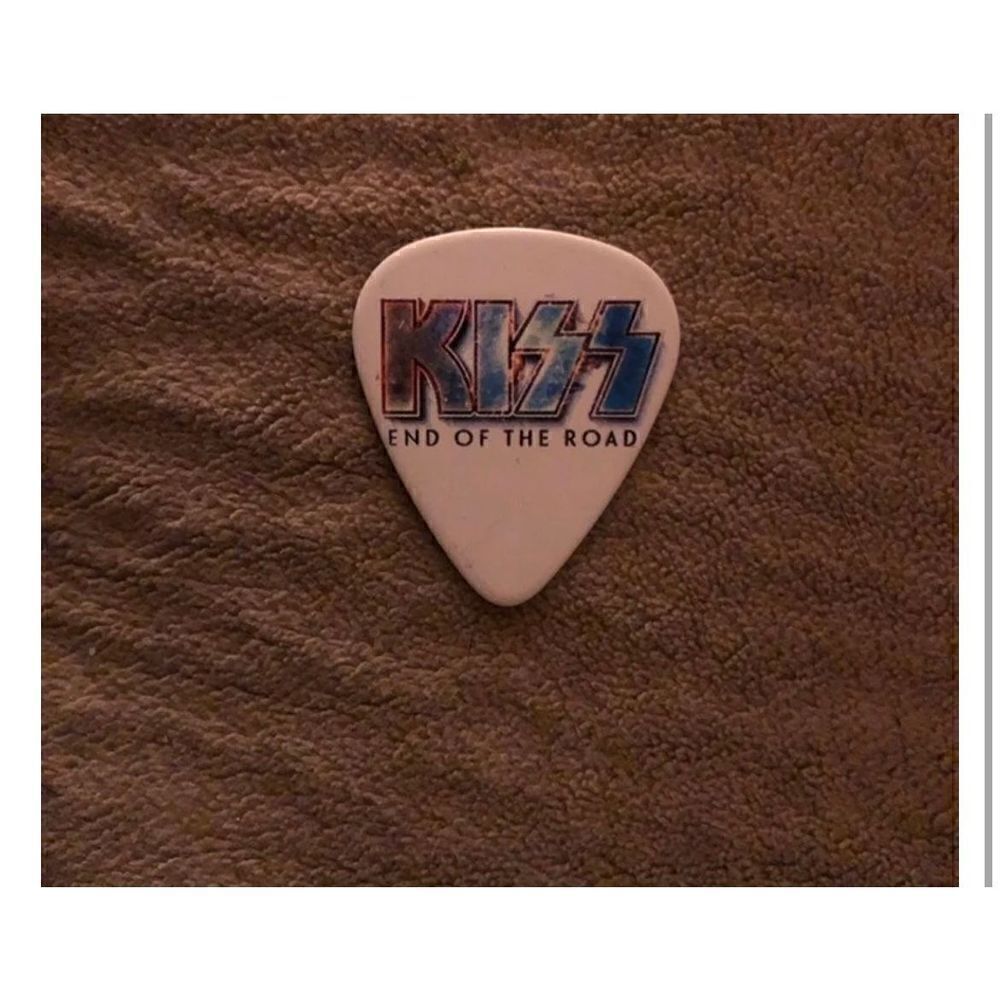 KISS end of the road tour 2019 eric singer signed guitar pick new